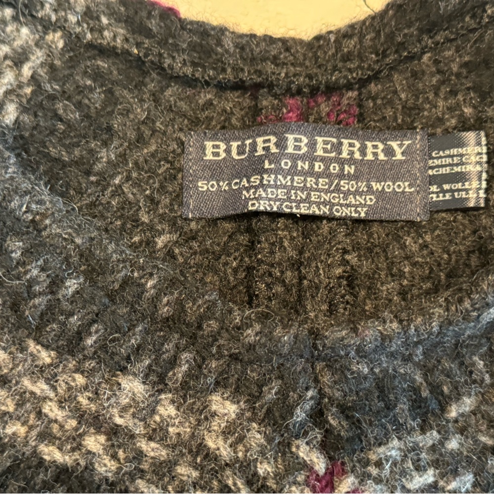 Burberry soft sweater